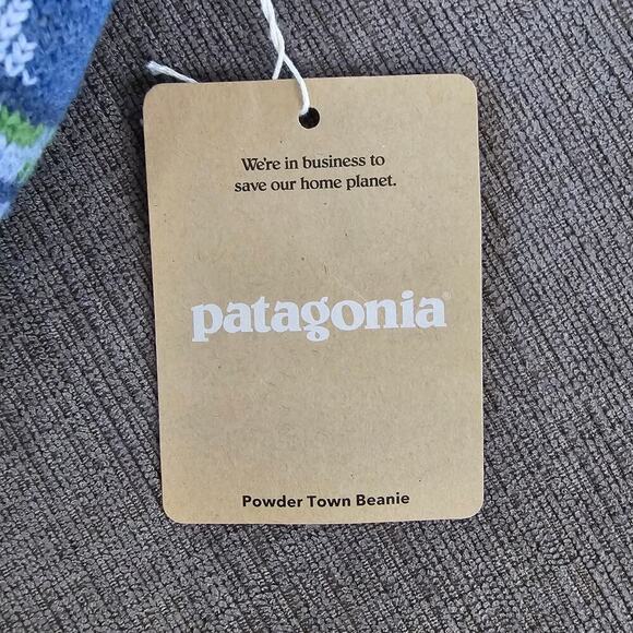 Patagonia Women\'s Blue Powder Town Pompom Beanie Hat Size One Size